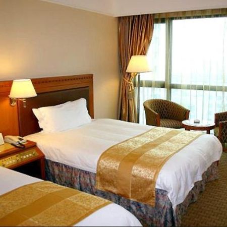San Teh Hotel Nantong Esterno foto